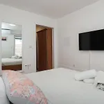 Apartments Jak Apartment *