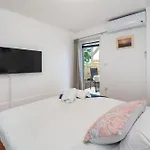 Apartments Jak *
