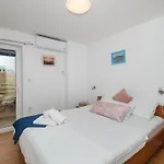 Apartments Jak Apartment *