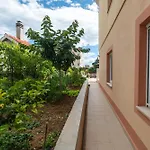 Apartments Jak Apartment *