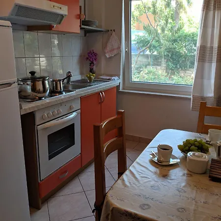 - Parking And Bbq Apartment Vodice