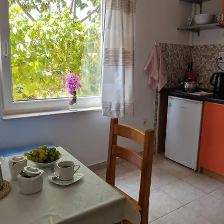 - Parking And Bbq * Vodice