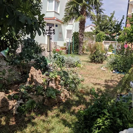 - Parking And Bbq * Vodice
