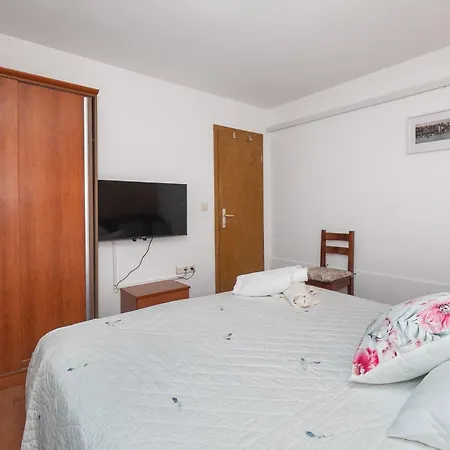 Apartments Jak Daire Vodice