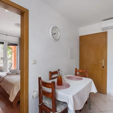 Apartments Jak Vodice