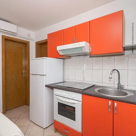 Daire Apartments Jak *