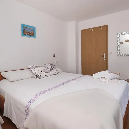 Apartments Jak Vodice