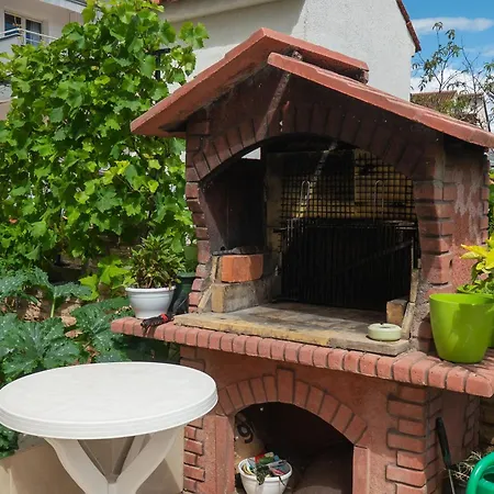 Daire Apartments Jak *