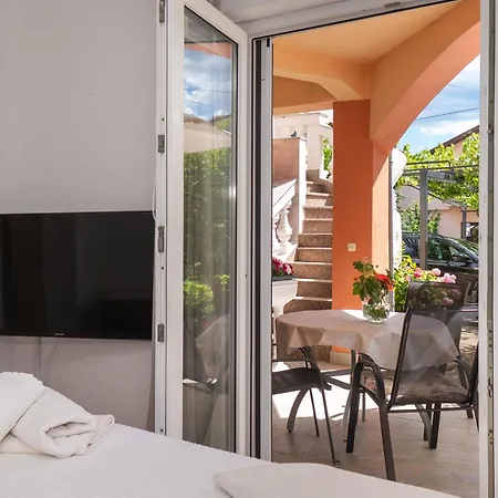 Apartments Jak * Vodice