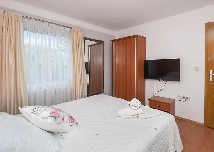 Apartments Jak Apartamento *