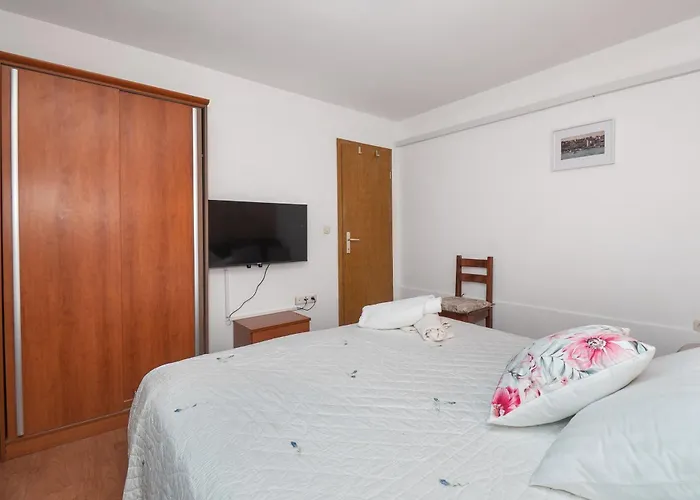 Apartments Jak Апартаменты Водице