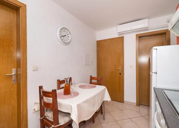 Apartments Jak Апартаменты Водице