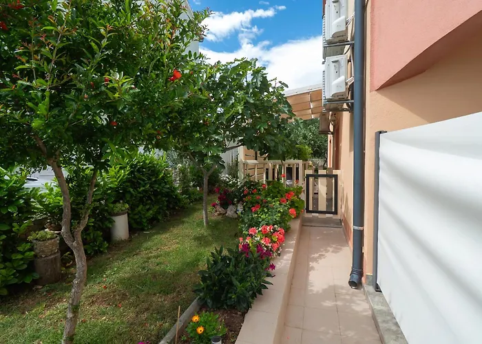 Apartments Jak Apartamento Vodice