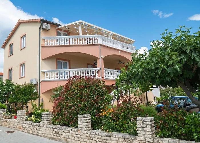 Апартаменты Apartments Jak Водице