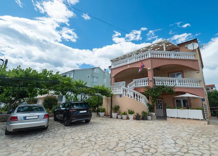 Apartments Jak Apartamento *